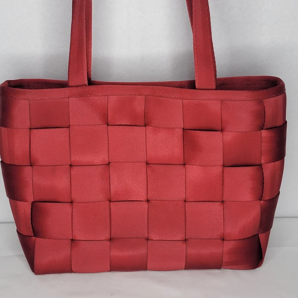 Harveys handbag design